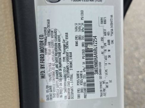 Used 2010 Mercury Milan image 16