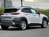 Used 2023 Hyundai Kona SEL image 4