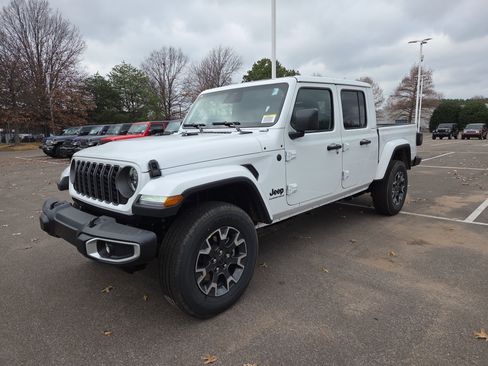 New 2026 Jeep Gladiator Sahara image 1