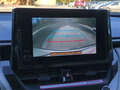 Used 2023 Toyota Corolla Cross LE image 19