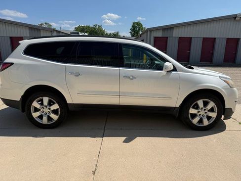 Used 2014 Chevrolet Traverse LTZ AWD/4WD image 7