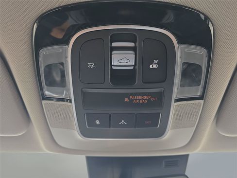 Used 2020 Hyundai Sonata Limited w/ Cargo Package FWD image 18