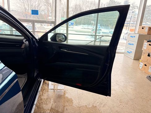 Used 2025 Toyota Camry SE FWD image 63