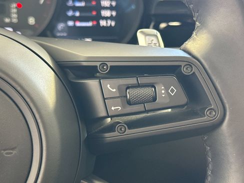 Certified 2023 Porsche Macan Turbo AWD/4WD image 28