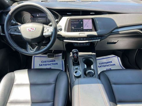 Used 2023 Cadillac XT4 Sport w/ Cold Weather Package AWD/4WD image 9