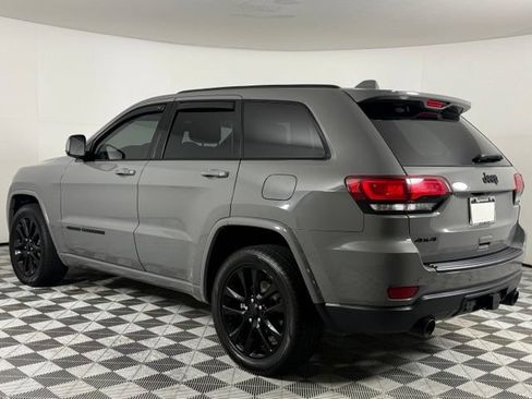 Used 2020 Jeep Grand Cherokee Altitude AWD/4WD image 6
