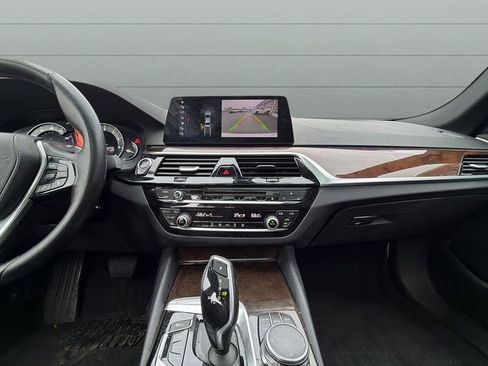 Used 2017 BMW 530i xDrive 530i xDrive image 10