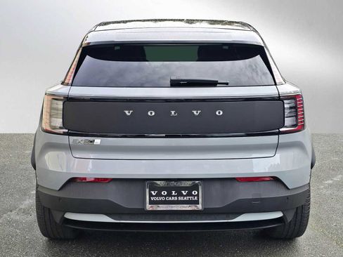 New 2026 Volvo EX30 Cross Country Ultra image 4