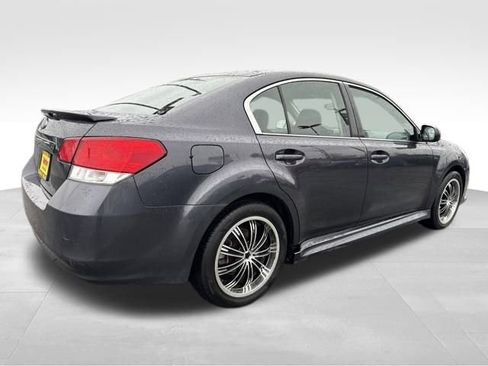 Used 2013 Subaru Legacy 2.5i Premium image 9