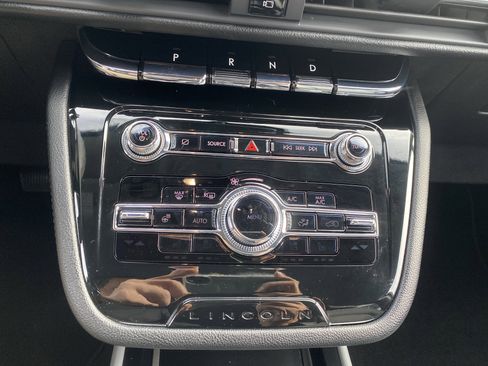 Used 2022 Lincoln Corsair AWD w/ Equipment Group 101A image 19