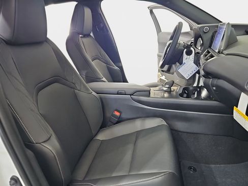 New 2026 Lexus UX 300h AWD image 10