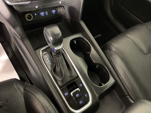 Used 2020 Hyundai Santa Fe SEL w/ Convenience + Premium Package image 25