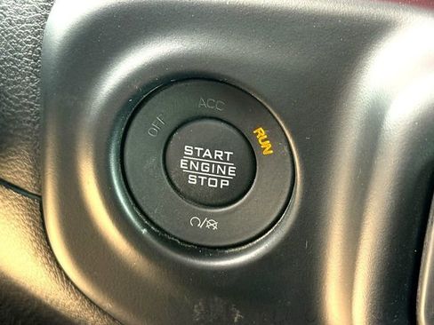 Used 2023 Jeep Gladiator Rubicon w/ LED Lighting Group image 17