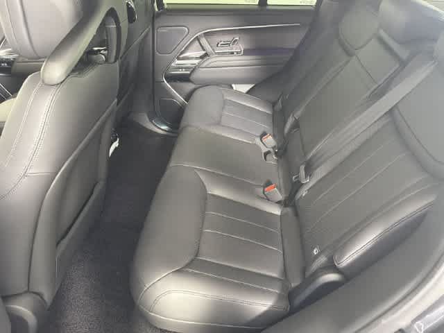 New 2026 Land Rover Range Rover SE AWD/4WD image 6