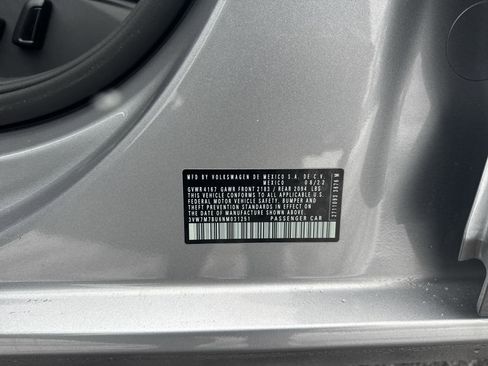 Used 2022 Volkswagen Jetta SE w/ Panoramic Sunroof Package image 35