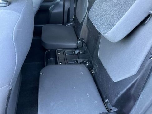 Used 2016 Toyota Tacoma TRD Sport w/ Towing Package image 12