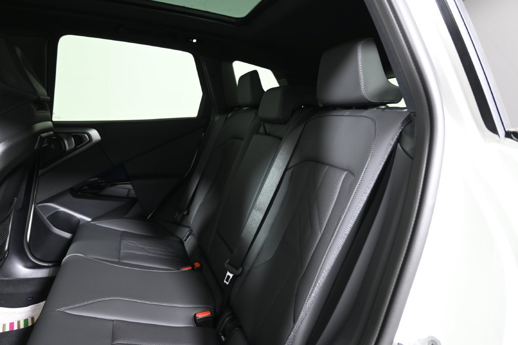Used 2026 BMW X3 M50 w/ Premium Package AWD/4WD image 4