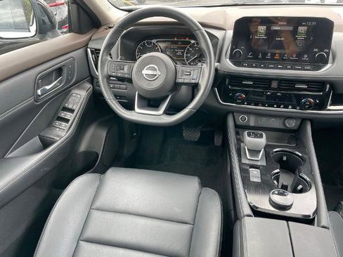 Certified 2023 Nissan Rogue SL w/ SL Premium Package image 9