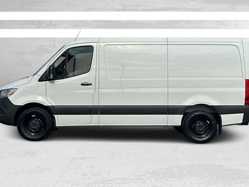 Certified 2025 Mercedes-Benz Sprinter 2500 image 7