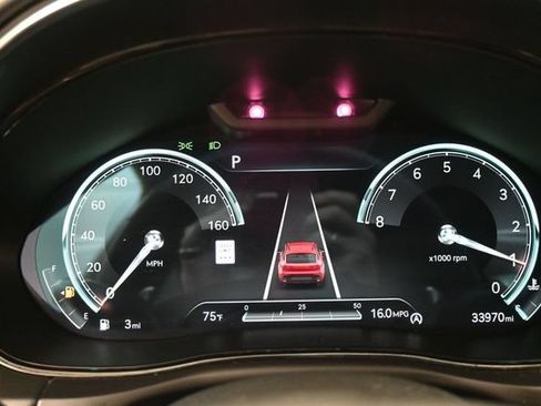Used 2023 Genesis GV70 2.5T w/ Sport Prestige Package AWD/4WD image 9