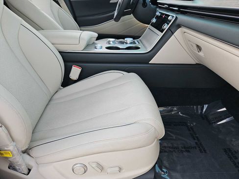 Used 2025 Genesis GV80 3.5T Advanced image 22