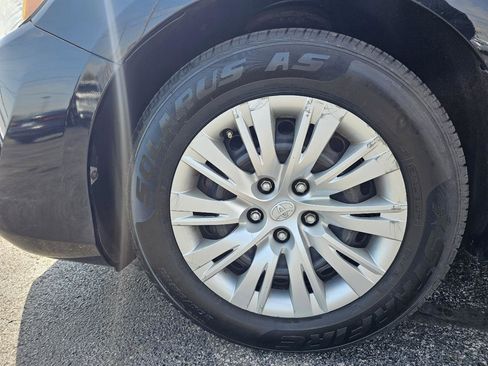 Used 2013 Toyota Camry LE FWD image 9