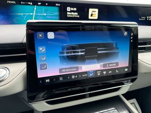 New 2026 Lincoln Nautilus Premier w/ Equipment Group 102A image 21