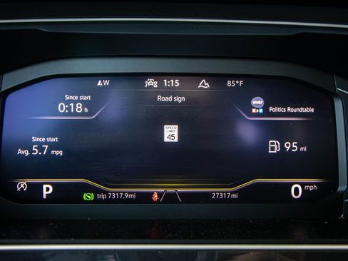 Certified 2024 Volkswagen Tiguan SEL R-Line AWD/4WD image 39