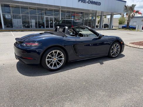 Used 2018 Porsche 718 Boxster RWD image 3