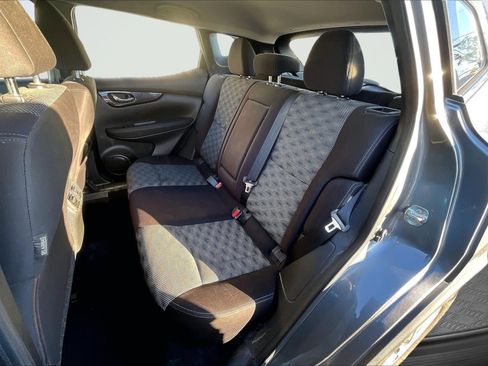 Used 2020 Nissan Rogue Sport SV image 26