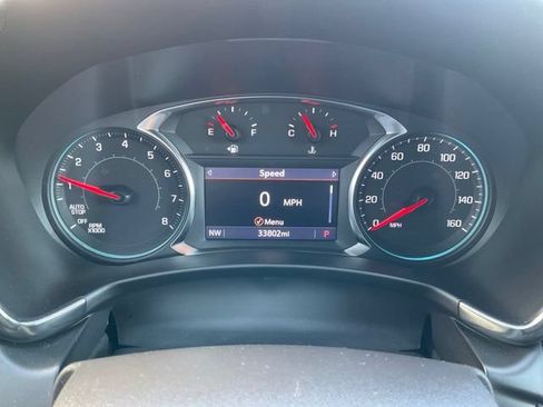 Used 2022 Chevrolet Equinox RS w/ Infotainment Package AWD/4WD image 4