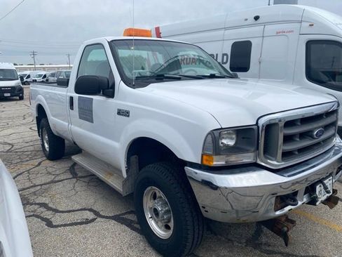 Used 2004 Ford F250 4x4 Regular Cab Super Duty image 3