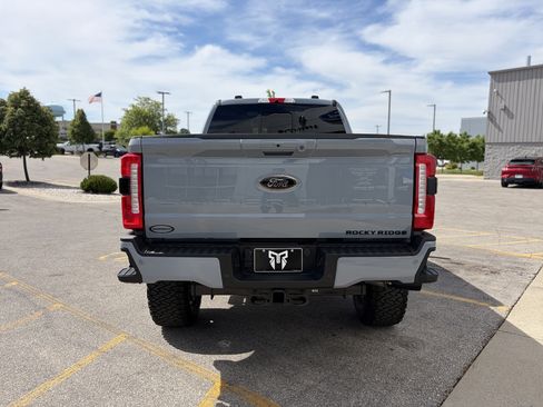 New 2026 Ford F250 Lariat w/ Black Appearance Package AWD/4WD image 7