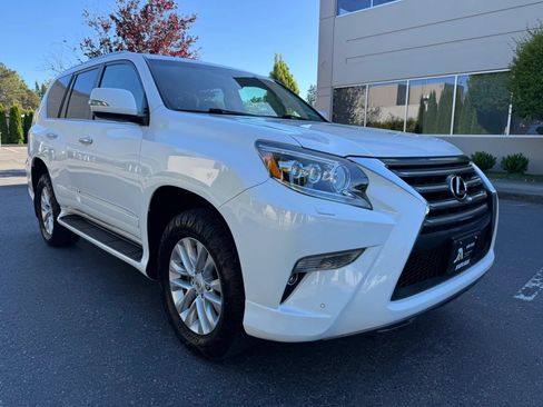 Used 2016 Lexus GX 460 w/ Premium Package AWD/4WD image 2
