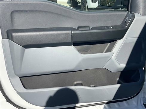 New 2025 Ford F150 XL w/ Equipment Group 103A High image 17