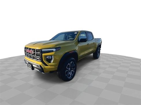 Used 2023 GMC Canyon AT4 w/ AT4 Premium Package image 4