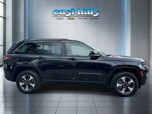 Used 2024 Jeep Grand Cherokee Limited 4xe AWD/4WD image 2