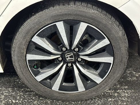 Used 2023 Honda Civic EX-L image 10