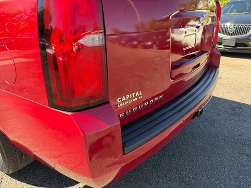 Used 2015 Chevrolet Suburban LT w/ Luxury Package AWD/4WD image 13