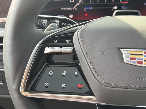 Used 2025 Cadillac Escalade V AWD/4WD image 72