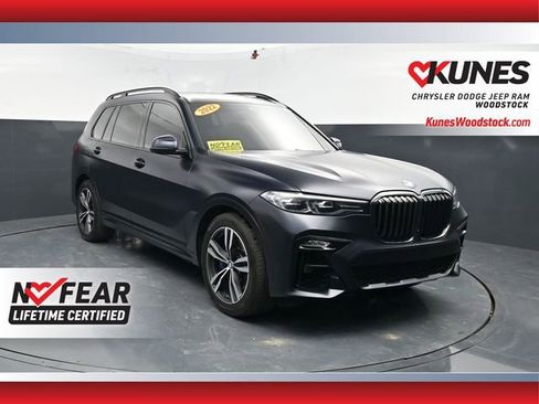 Used 2022 BMW X7 xDrive40i w/ M Sport Package AWD/4WD image 1