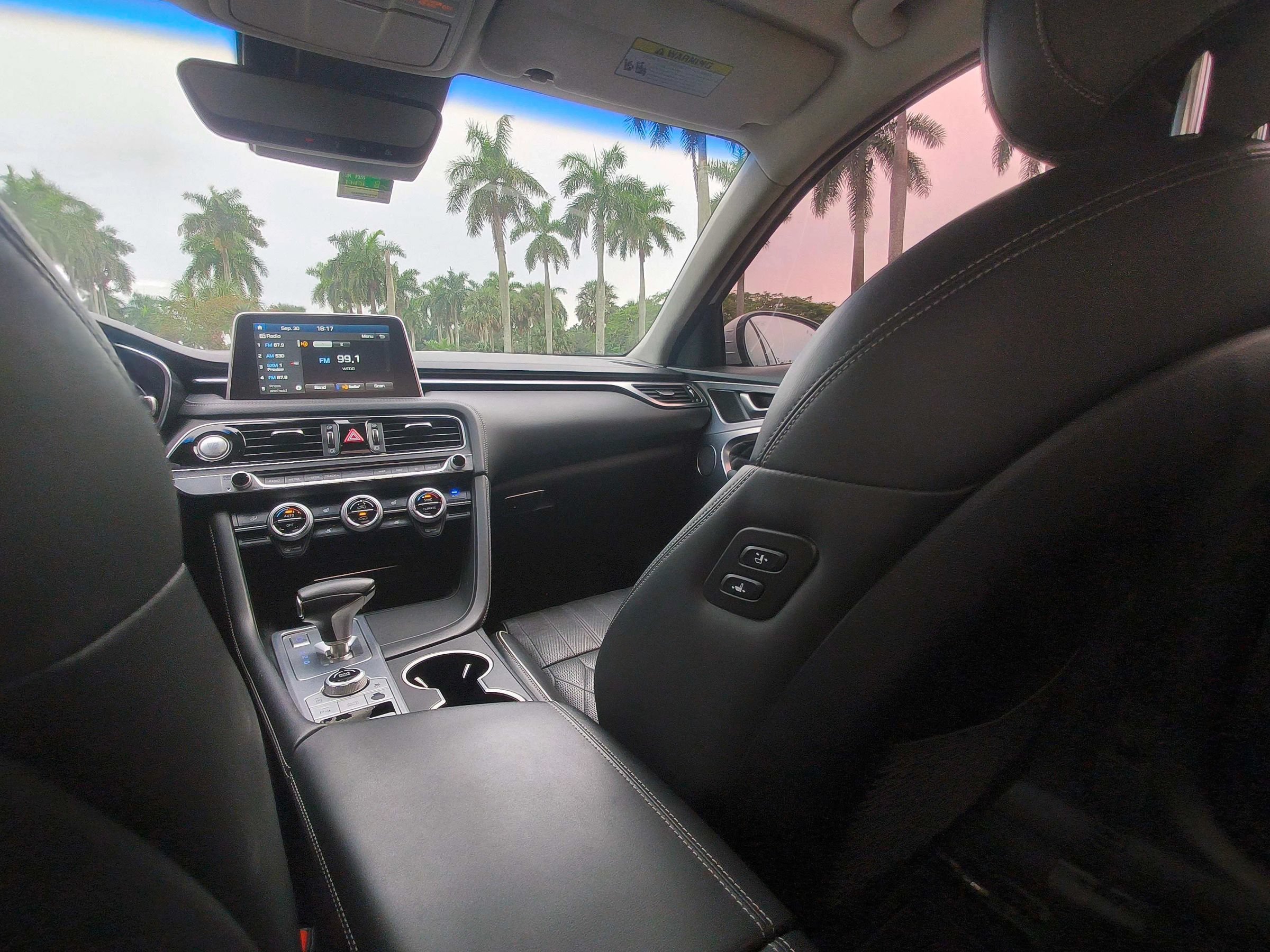 Used 2019 Genesis G70 2.0T Advanced w/ Dynamic Package RWD image 18