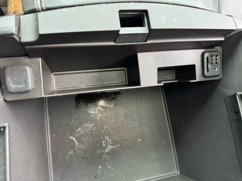 Used 2015 GMC Yukon Denali w/ Open Road Package image 27