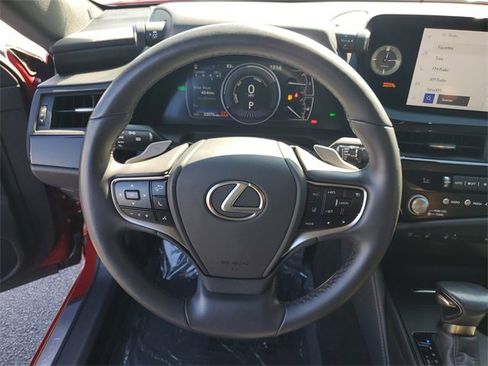 Used 2024 Lexus ES 300h w/ Premium Package image 15