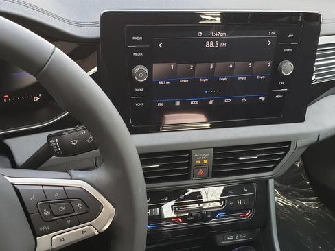 New 2026 Volkswagen Jetta SE FWD image 11