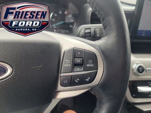 Used 2023 Ford Explorer XLT w/ Equipment Group 202A AWD/4WD image 16