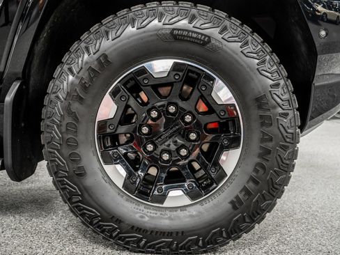 Used 2024 GMC Hummer EV 3X w/ Extreme Off-Road Package image 45