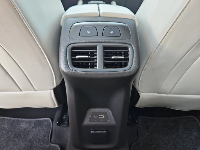 Used 2024 Buick Envision Avenir AWD/4WD image 19