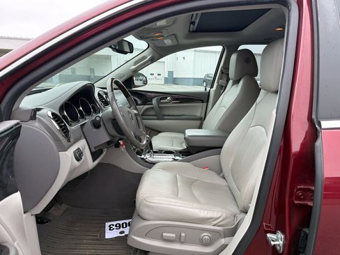 Used 2017 Buick Enclave Leather AWD/4WD image 10