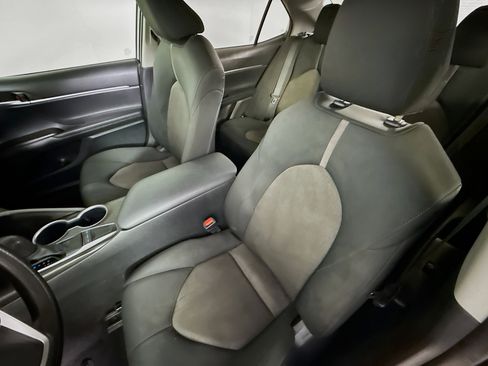 Used 2024 Toyota Camry LE image 24